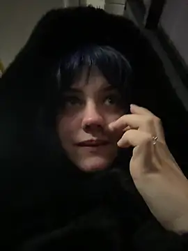 Only April online show from February 28, 2026, 4:23 am