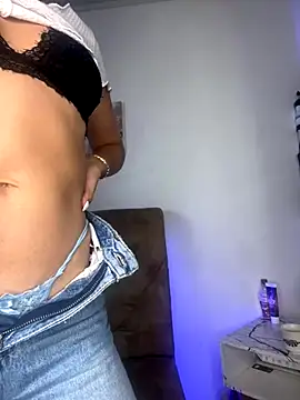 fetish foot  online show from September 11, 2025, 1:55 pm