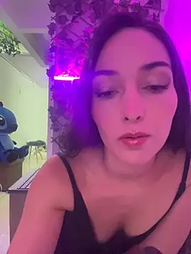 fetish foot  online show from October 3, 2025, 10:44 pm