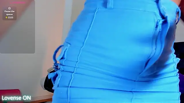 miiarod online show from November 18, 2025, 7:06 pm