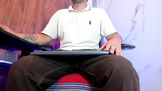 juanmechanic  online show from February 20, 2026, 1:57 pm