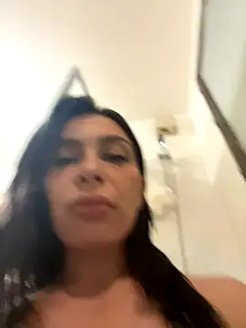 salvana online show from October 24, 2025, 6:29 pm