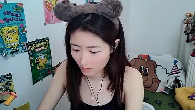 Moonlight-23 online show from September 26, 2025, 6:42 am