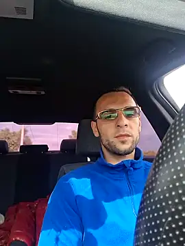 Necunoscutul001 online show from October 5, 2025, 11:12 am