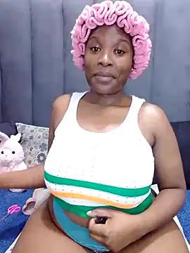 MrsMxx25 online show from October 29, 2025, 7:24 pm