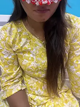 Snapshot of Naughty-Kamini chatting on October 8, 2025, 1:12 pm Naughty-Kamini online show from October 8, 2025, 1:12 pm