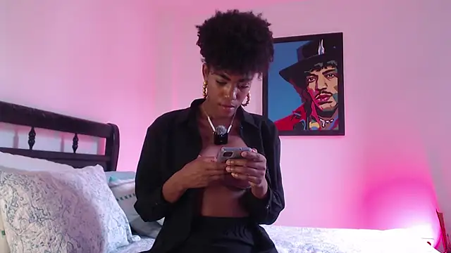 lucyymaximo online show from April 15, 2026, 7:58 pm