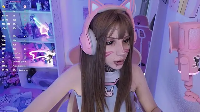 Nana stolass online show from June 5, 2026, 1:06 pm