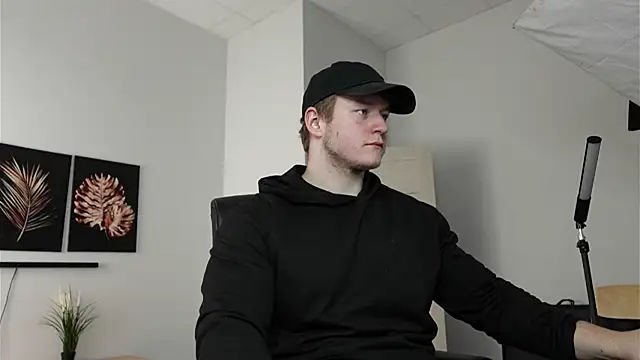 Snapshot of Richard_Dullas chatting on October 2, 2025, 12:08 pm Richard Dullas online show from October 2, 2025, 12:08 pm