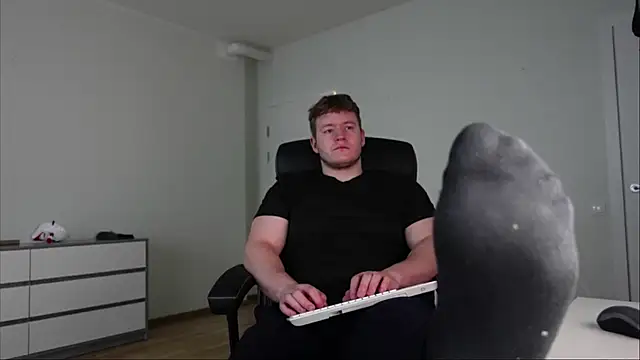 Snapshot of Richard_Dullas chatting on November 22, 2025, 6:56 am Richard Dullas online show from November 22, 2025, 6:56 am