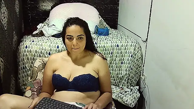  naughty milf online show from October 11, 2025, 5:08 am