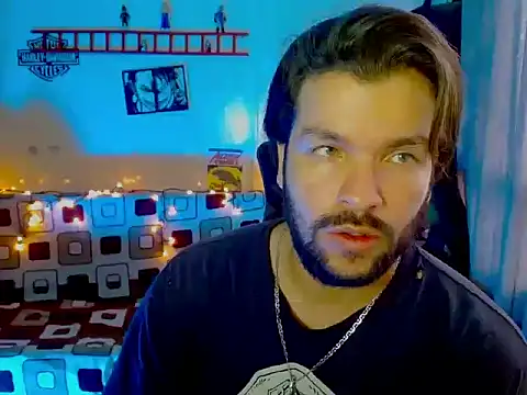 cortelioni massimo  online show from February 18, 2026, 9:44 pm