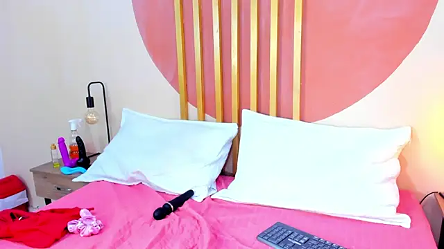 Jake And Nicolee online show from September 12, 2025, 12:55 am