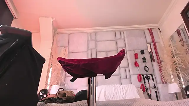 Dom venena online show from March 13, 2026, 6:24 pm