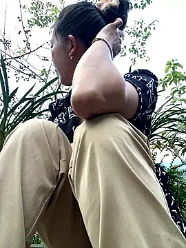 Huong-Ly online show from March 2, 2026, 10:22 am