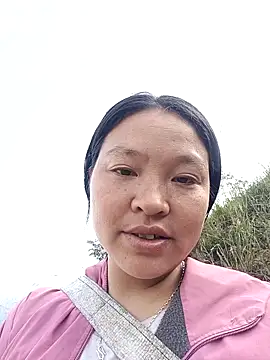 MuiNay online show from December 2, 2025, 1:39 am