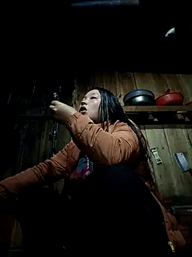 MuiNay online show from February 25, 2026, 11:21 am