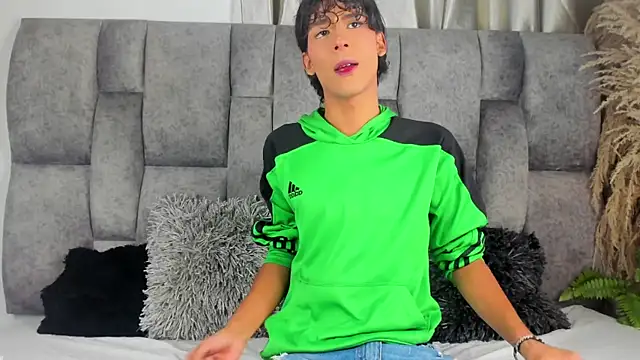 Snapshot of d3rke_666 chatting on December 3, 2025, 4:46 am d3rke 666 online show from December 3, 2025, 4:46 am