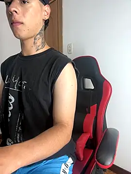 Snapshot of jordan_422 chatting on November 7, 2025, 7:29 pm jordan 422 online show from November 7, 2025, 7:29 pm