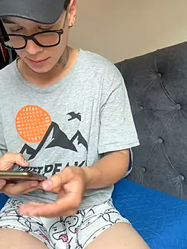 Snapshot of jordan_422 chatting on November 30, 2025, 6:52 pm jordan 422 online show from November 30, 2025, 6:52 pm