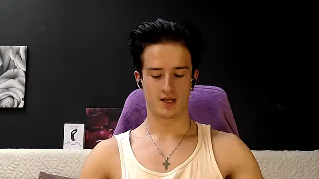 Snapshot of SirReed chatting on March 1, 2026, 6:08 pm SirReed online show from March 1, 2026, 6:08 pm