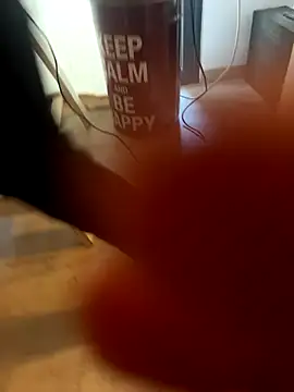 Snapshot of LesAmantsAE2 chatting on October 15, 2025, 9:39 am LesAmantsAE2 online show from October 15, 2025, 9:39 am