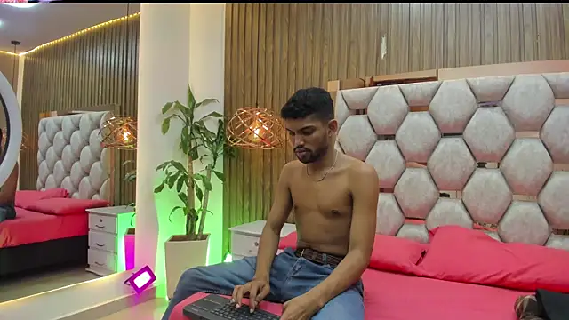 Snapshot of jeff_nick chatting on November 7, 2025, 12:21 pm jeff nick online show from November 7, 2025, 12:21 pm