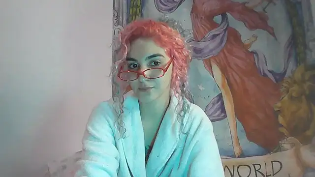 Snapshot of peetitefairy chatting on August 5, 2026, 5:34 am peetitefairy online show from August 5, 2026, 5:34 am