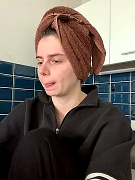 Snapshot of Rainbow_W chatting on September 29, 2025, 9:49 am Rainbow W online show from September 29, 2025, 9:49 am