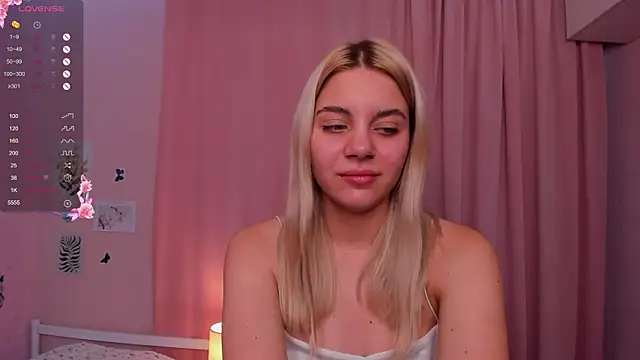 Snapshot of BlissBoardley chatting on September 14, 2025, 3:12 pm BlissBoardley online show from September 14, 2025, 3:12 pm
