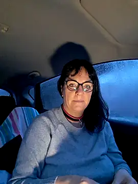 honey47 online show from January 9, 2026, 3:52 pm