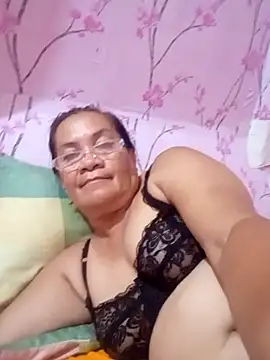 Snapshot of vickyhot1966 chatting on September 12, 2025, 9:20 am vickyhot1966 online show from September 12, 2025, 9:20 am