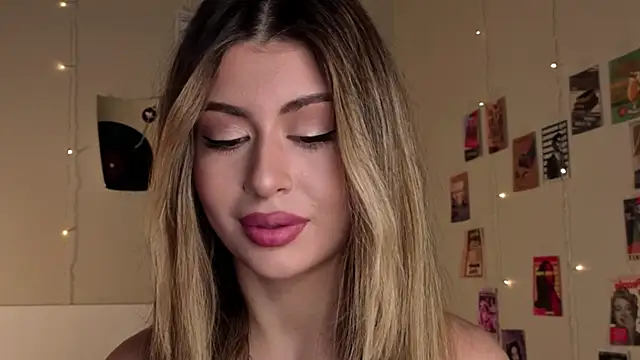 Snapshot of GeorginaHarn chatting on October 12, 2025, 8:16 am GeorginaHarn online show from October 12, 2025, 8:16 am