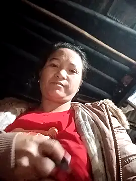 Snapshot of Love-Mama33 chatting on November 28, 2025, 11:10 am Love-Mama33 online show from November 28, 2025, 11:10 am