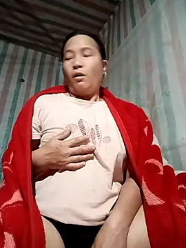 Snapshot of Love-Mama33 chatting on November 18, 2025, 11:26 pm Love-Mama33 online show from November 18, 2025, 11:26 pm