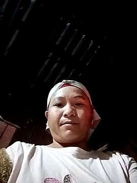 Snapshot of Love-Mama33 chatting on December 2, 2025, 10:44 pm Love-Mama33 online show from December 2, 2025, 10:44 pm