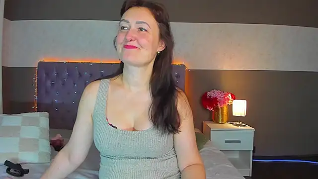 NathalyStars online show from February 16, 2026, 2:05 pm