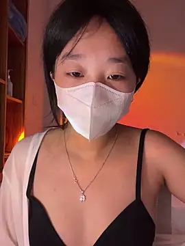 chuppy03 online show from September 17, 2025, 4:42 pm