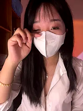 chuppy03 online show from September 27, 2025, 1:28 pm