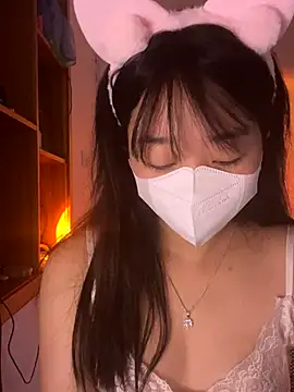 chuppy03 online show from October 8, 2025, 3:35 pm