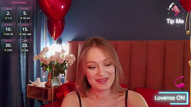 EvelynPoole online show from February 16, 2026, 1:37 am