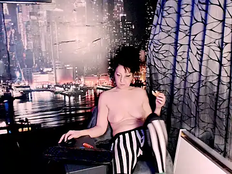 Snapshot of AMOURSWEET2025 chatting on October 31, 2025, 3:41 pm AMOURSWEET2025 online show from October 31, 2025, 3:41 pm