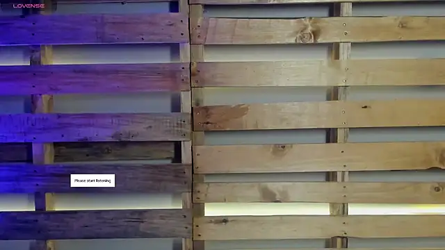 Snapshot of Emma__clark_ chatting on September 16, 2025, 12:28 pm Emma clark online show from September 16, 2025, 12:28 pm