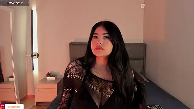 Emma  clark  online show from April 21, 2026, 12:56 pm