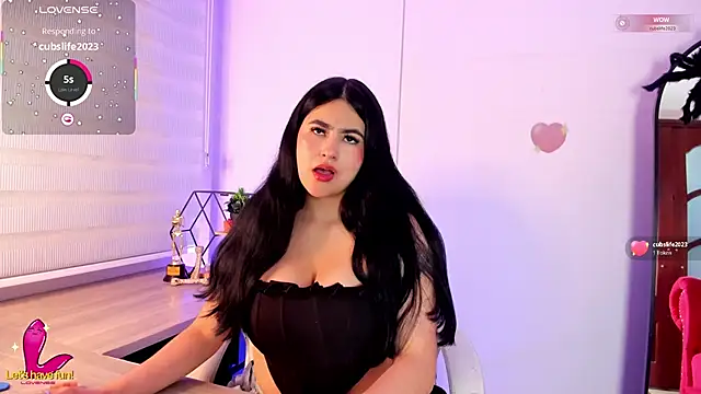 Snapshot of Emma__clark_ chatting on October 29, 2025, 12:26 pm Emma clark online show from October 29, 2025, 12:26 pm