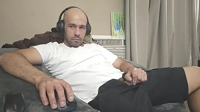 LeeCox online show from March 7, 2025, 3:40 am