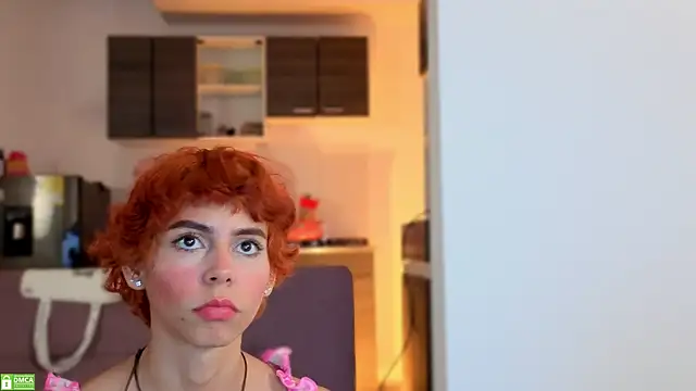 colette e online show from December 23, 2025, 2:22 am