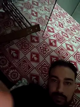 Snapshot of Aliii1657 chatting on December 1, 2025, 12:00 am Aliii1657 online show from December 1, 2025, 12:00 am