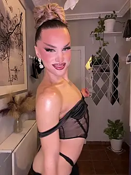 Snapshot of lacattiva chatting on October 19, 2025, 11:40 pm lacattiva online show from October 19, 2025, 11:40 pm