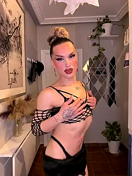 Snapshot of lacattiva chatting on October 16, 2025, 4:48 pm lacattiva online show from October 16, 2025, 4:48 pm